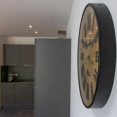Apartment 2 *